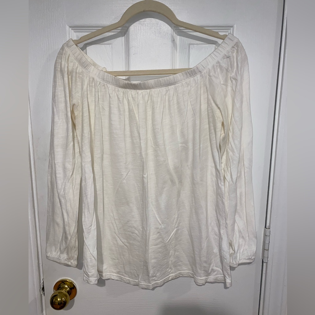 Velvet By Graham & Spencer Cream Off-Shoulder Blouse